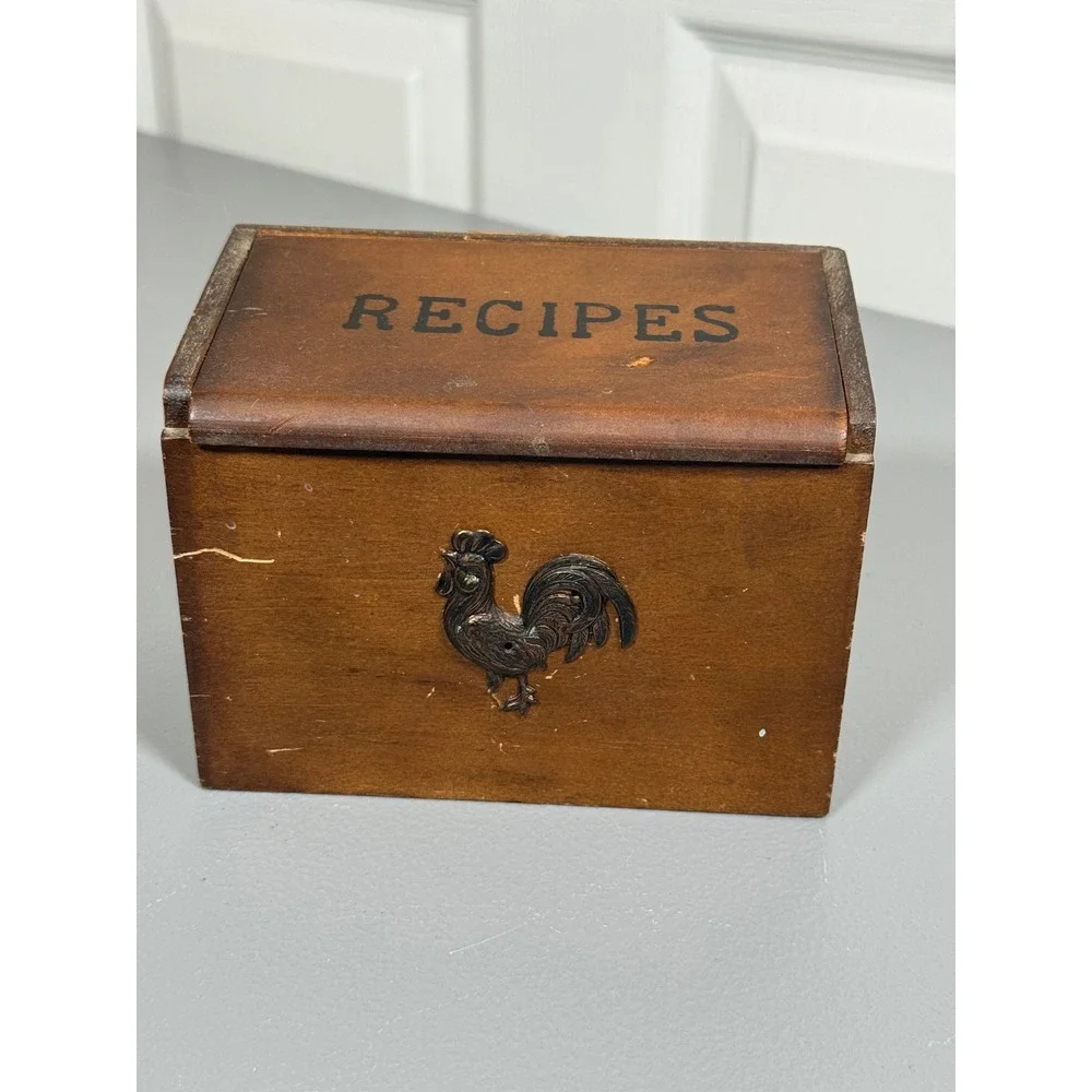 Vintage Wood Recipe Box Rooster Metal Emblem Farmhouse Primitive Kitchen Decor